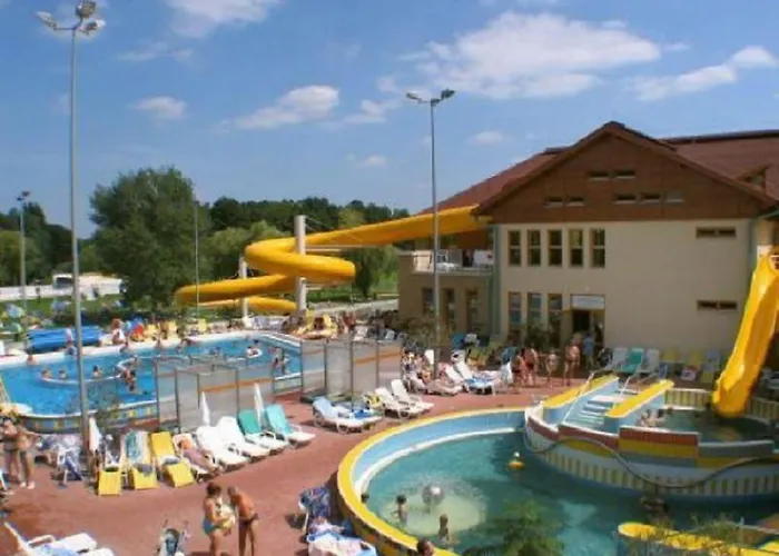 Pine Wood 8 Daire Zalakaros